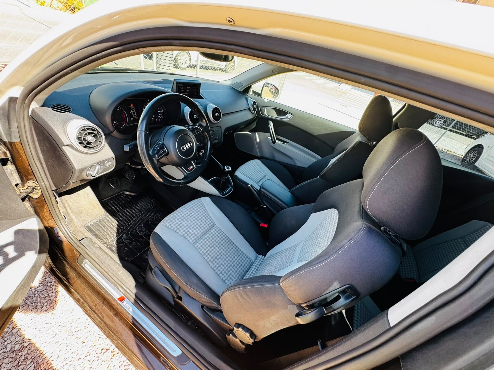 AUDI A-1 S-line 2011 · Foto 9