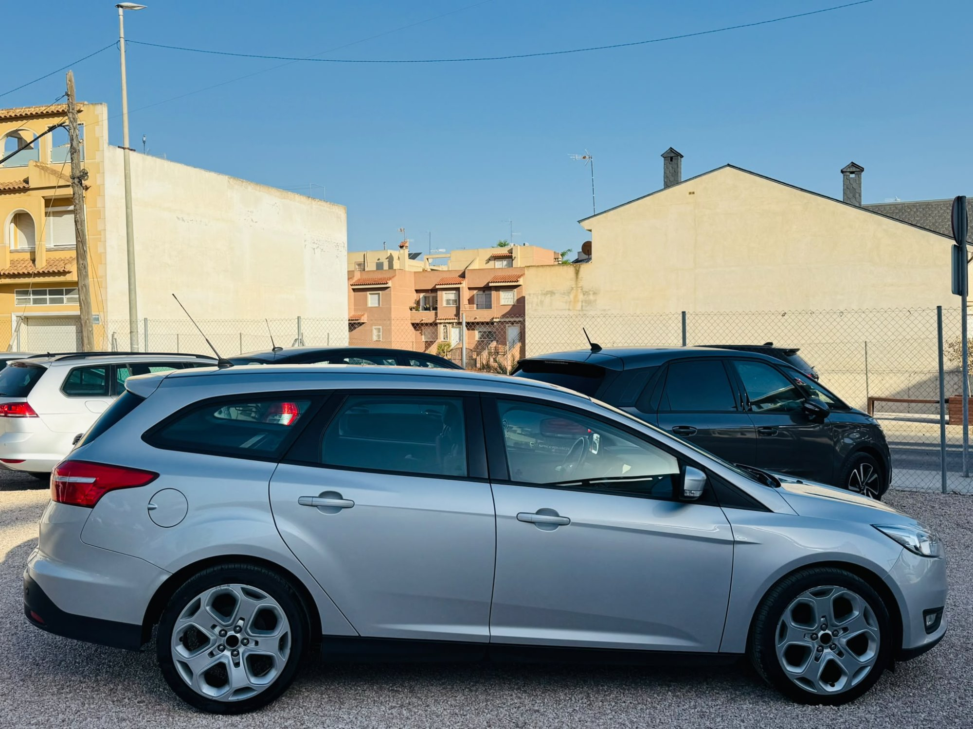 Ford Focus 1.5 TDCi Business Sportbreak 2017 · Photo 8